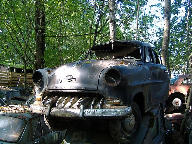 Autofriedhof - 186.JPG - Historischer Autofriedhof,    Gürbetal (CH)